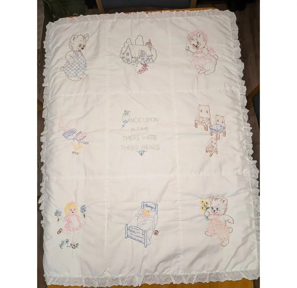 Vtg Hand-Embroidered Three Bears Baby Quilt Goldilocks Nursery Blanket 35